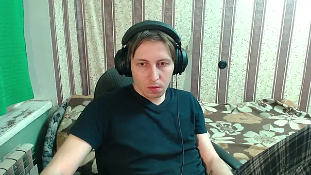 darienlarge online show from 11/16/25, 05:40