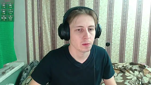 darienlarge online show from 11/17/25, 03:40