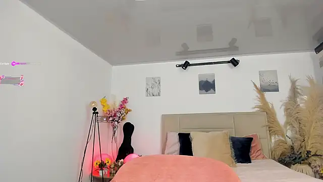 Alexandra ra online show from 01/08/25, 02:14