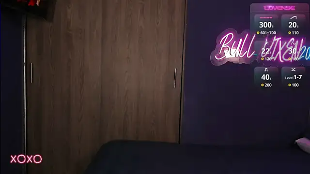 bull vixen2001 online show from 12/13/24, 11:34