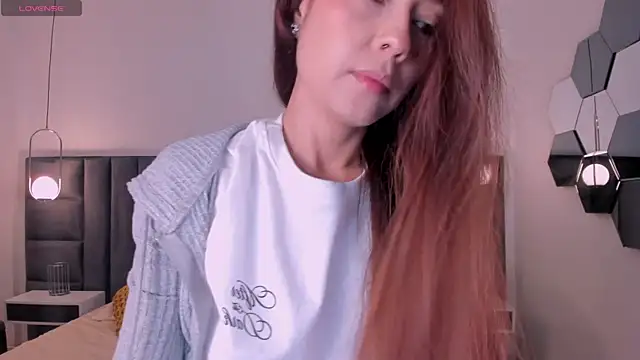 Snapshot of ErikaBenz_ chatting on 07/08/26, 12:20 ErikaBenz online show from 07/08/26, 12:20
