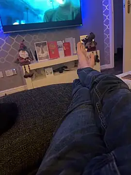 Snapshot of Furdale chatting on 12/27/24, 12:18 Furdale online show from 12/27/24, 12:18