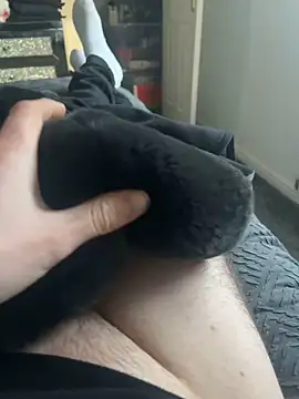 Snapshot of Furdale chatting on 03/11/25, 05:35 Furdale online show from 03/11/25, 05:35