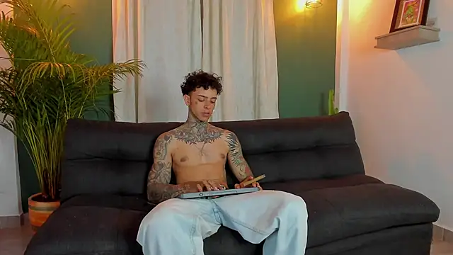 Aron ford online show from 10/31/25, 03:51