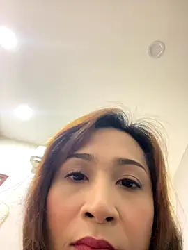 Snapshot of Sanieku chatting on 12/21/25, 05:20 Sanieku online show from 12/21/25, 05:20