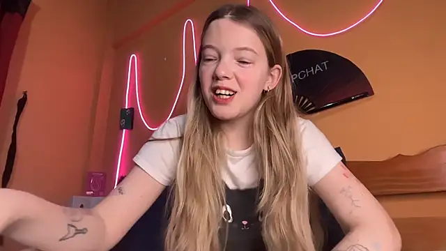 -veranito- online show from 12/19/25, 03:02