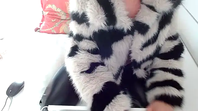 34MANON online show from 02/01/25, 09:32