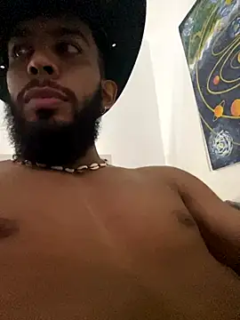 Snapshot of Alessandro__Rossi chatting on 11/08/25, 08:18 Alessandro Rossi online show from 11/08/25, 08:18