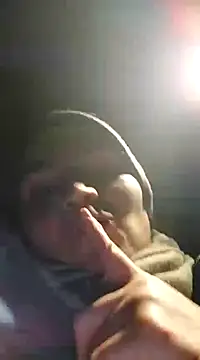 Snapshot of AnnualSunrise chatting on 12/21/24, 04:03 AnnualSunrise online show from 12/21/24, 04:03