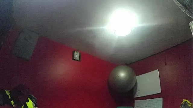 Snapshot of crazylatinguyy chatting on 02/05/26, 12:26 crazylatinguyy online show from 02/05/26, 12:26