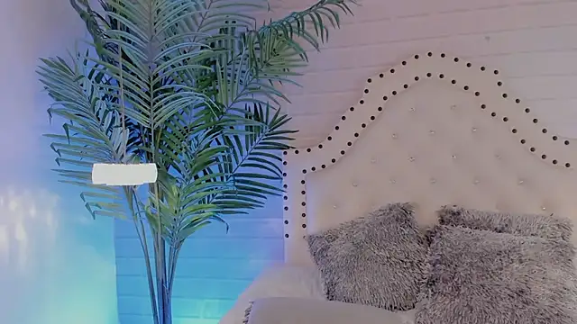 Snapshot of _Eurekaa_ chatting on 01/26/25, 03:38 Eurekaa online show from 01/26/25, 03:38