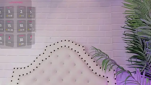 Snapshot of _Eurekaa_ chatting on 01/31/25, 03:30 Eurekaa online show from 01/31/25, 03:30