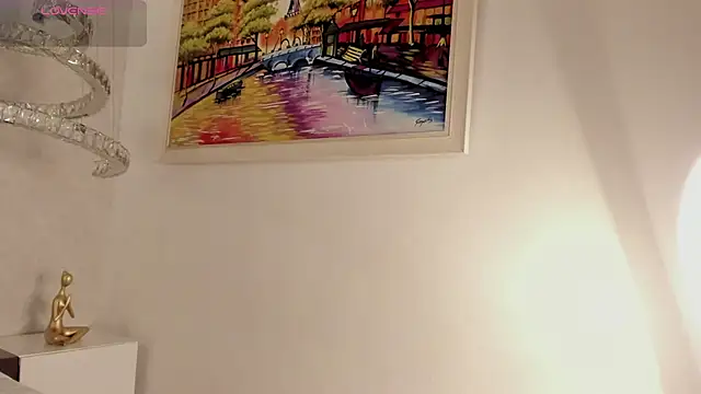 Snapshot of _Eurekaa_ chatting on 02/09/25, 12:06 Eurekaa online show from 02/09/25, 12:06