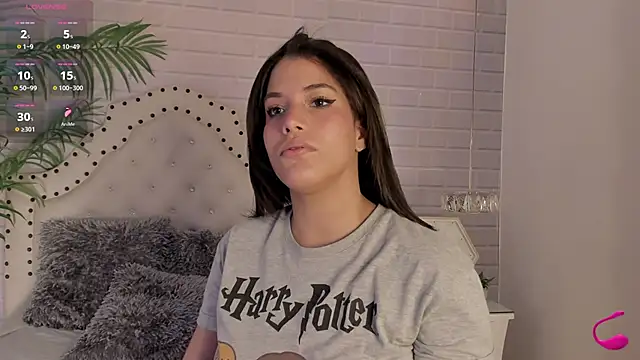 Snapshot of _Eurekaa_ chatting on 03/14/25, 08:38 Eurekaa online show from 03/14/25, 08:38