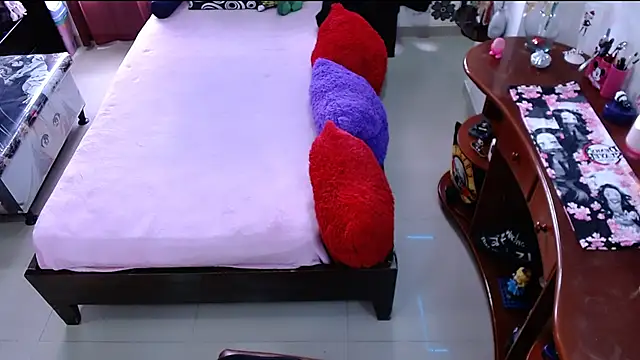 lufek23 online show from 01/31/25, 04:59