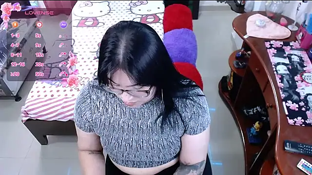 lufek23 online show from 03/14/25, 05:35