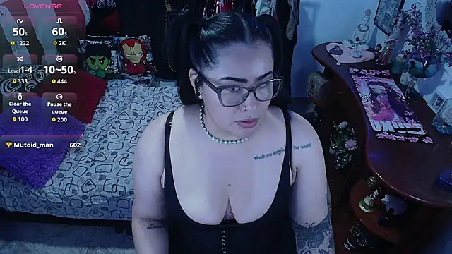 lufek23 online show from 09/21/25, 03:35