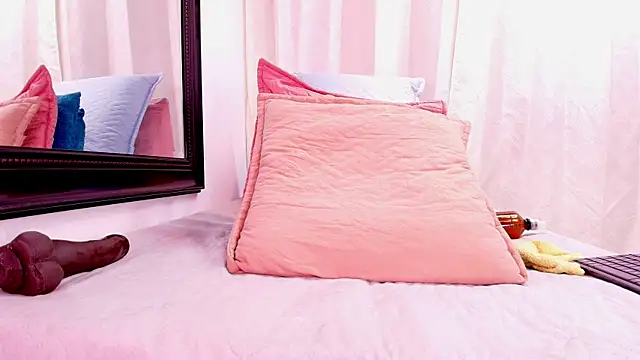 danna berlin  online show from 02/12/25, 10:26