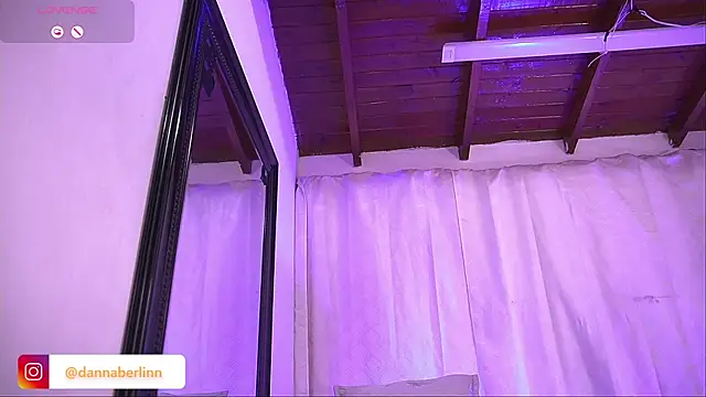 danna berlin  online show from 09/11/25, 07:25