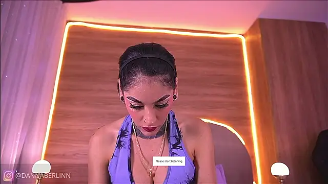 danna berlin  online show from 02/10/26, 07:18