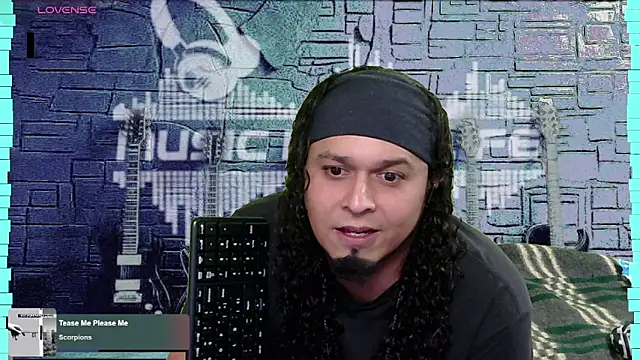 Snapshot of chino_roz chatting on 01/08/25, 06:52 chino roz online show from 01/08/25, 06:52