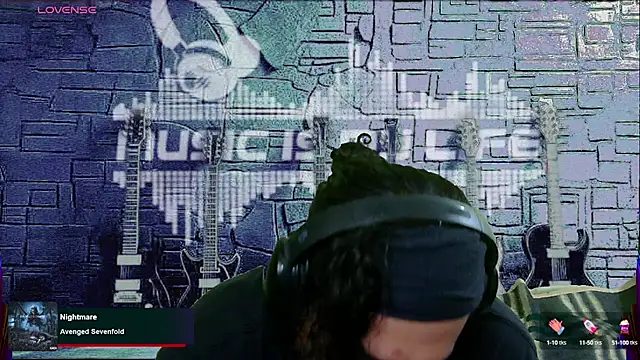 Snapshot of chino_roz chatting on 02/18/25, 04:16 chino roz online show from 02/18/25, 04:16