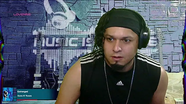 Snapshot of chino_roz chatting on 03/10/25, 12:48 chino roz online show from 03/10/25, 12:48