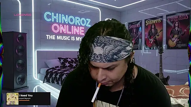 Snapshot of chino_roz chatting on 09/15/25, 07:30 chino roz online show from 09/15/25, 07:30