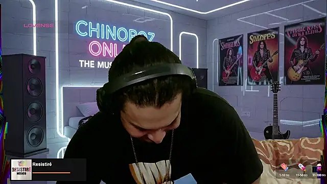 Snapshot of chino_roz chatting on 09/15/25, 07:36 chino roz online show from 09/15/25, 07:36