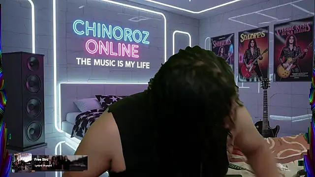 Snapshot of chino_roz chatting on 09/20/25, 06:53 chino roz online show from 09/20/25, 06:53