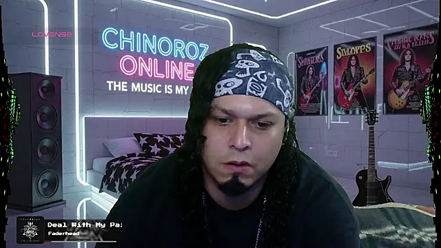 Snapshot of chino_roz chatting on 10/04/25, 11:47 chino roz online show from 10/04/25, 11:47