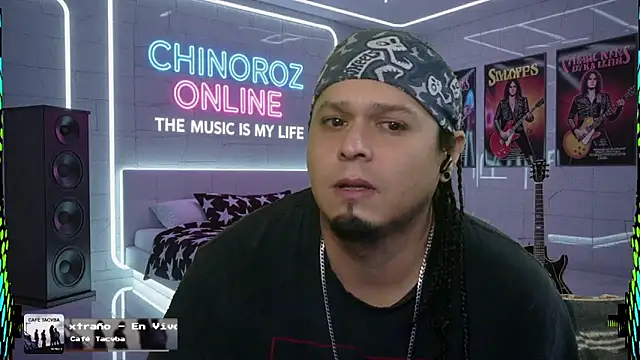 Snapshot of chino_roz chatting on 10/08/25, 06:22 chino roz online show from 10/08/25, 06:22