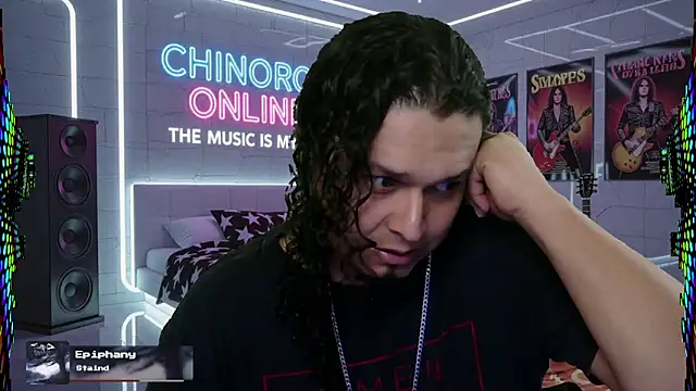 Snapshot of chino_roz chatting on 10/24/25, 06:10 chino roz online show from 10/24/25, 06:10