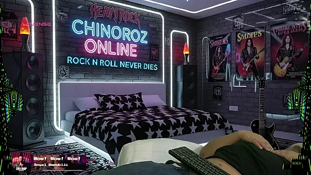 Snapshot of chino_roz chatting on 11/29/25, 08:12 chino roz online show from 11/29/25, 08:12