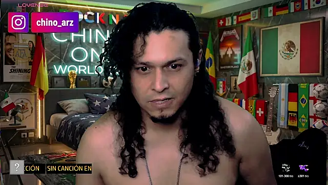 Snapshot of chino_roz chatting on 06/29/26, 10:37 chino roz online show from 06/29/26, 10:37