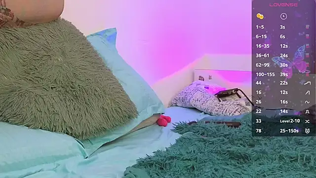 Snapshot of KrisztyAna chatting on 12/10/24, 07:05 KrisztyAna online show from 12/10/24, 07:05