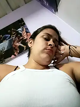 Snapshot of Latina_sexy1 chatting on 11/12/25, 02:12 Latina sexy1 online show from 11/12/25, 02:12