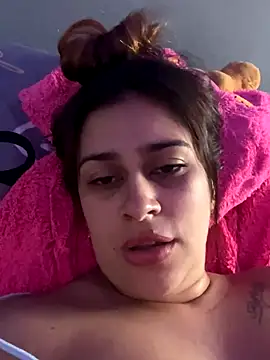 Snapshot of Latina_sexy1 chatting on 11/27/25, 01:13 Latina sexy1 online show from 11/27/25, 01:13