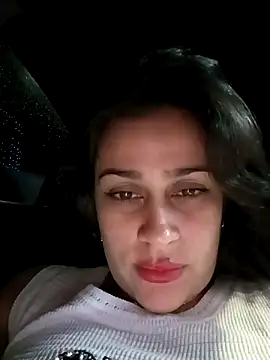 Snapshot of Latina_sexy1 chatting on 12/19/25, 01:01 Latina sexy1 online show from 12/19/25, 01:01