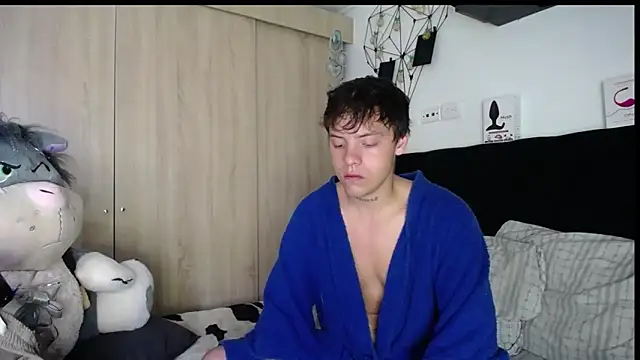 Snapshot of Santiago_kiler chatting on 11/06/25, 10:10 Santiago kiler online show from 11/06/25, 10:10