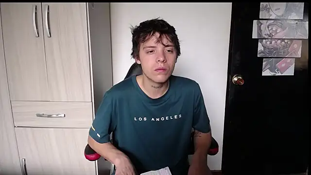 Snapshot of Santiago_kiler chatting on 12/22/25, 03:53 Santiago kiler online show from 12/22/25, 03:53