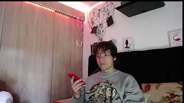 Snapshot of Santiago_kiler chatting on 02/21/26, 01:23 Santiago kiler online show from 02/21/26, 01:23