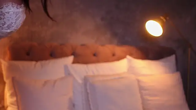 AngelaFay online show from 12/02/24, 08:30