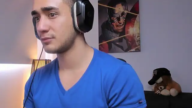 Snapshot of AlexRivera6 chatting on 01/06/25, 04:13 AlexRivera6 online show from 01/06/25, 04:13