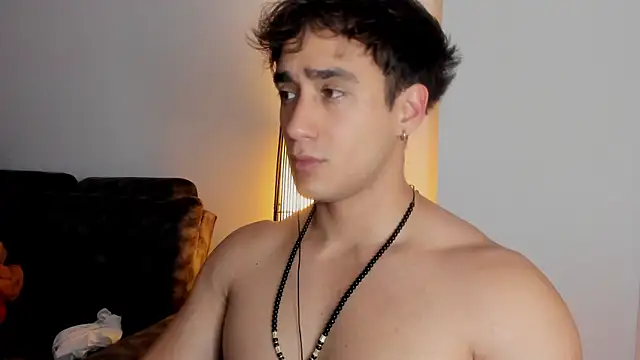 Snapshot of AlexRivera6 chatting on 11/10/25, 10:09 AlexRivera6 online show from 11/10/25, 10:09