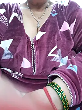 Snapshot of Kavya_XX chatting on 01/03/25, 05:20 Kavya XX online show from 01/03/25, 05:20