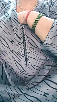 Snapshot of Kavya_XX chatting on 01/06/25, 02:04 Kavya XX online show from 01/06/25, 02:04