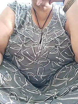 Snapshot of Kavya_XX chatting on 09/12/25, 05:40 Kavya XX online show from 09/12/25, 05:40