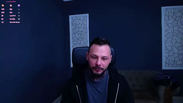 Snapshot of BrianHunts chatting on 11/08/25, 05:18 BrianHunts online show from 11/08/25, 05:18