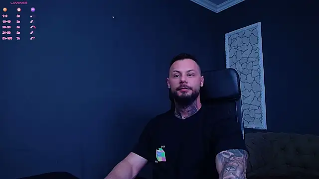 Snapshot of BrianHunts chatting on 11/19/25, 05:18 BrianHunts online show from 11/19/25, 05:18